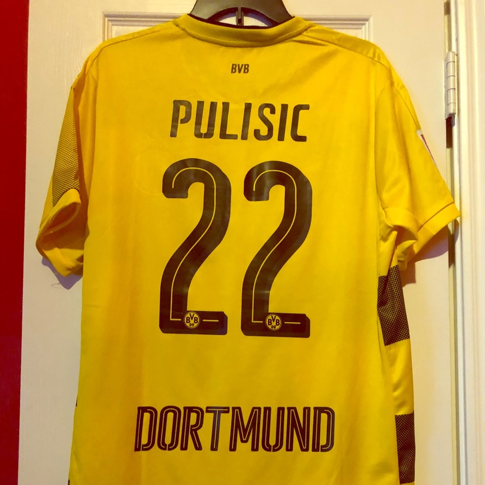 #22 Christian Pulisic Borrusia Dortmund Soccer